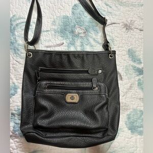🍉 Soft vegan leather flexible, hobo purse, adjustable strap, EUC black